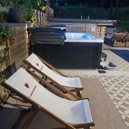 Villa Nouveau ! Maison De Famille 4 étoiles, Jacuzzi Et Piscine Au Cœur Des Vosges - La Maison De Jeanne Begnecourt