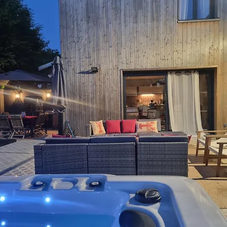 Nouveau ! Maison De Famille 4 étoiles, Jacuzzi Et Piscine Au Cœur Des Vosges - La Maison De Jeanne Begnecourt