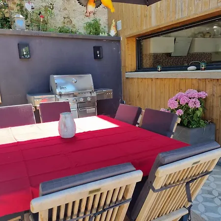 Nouveau ! Maison De Famille 4 étoiles, Jacuzzi Et Piscine Au Cœur Des Vosges - La Maison De Jeanne *