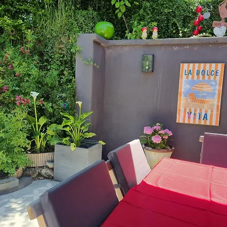 Nouveau ! Maison De Famille 4 étoiles, Jacuzzi Et Piscine Au Cœur Des Vosges - La Maison De Jeanne * Begnecourt